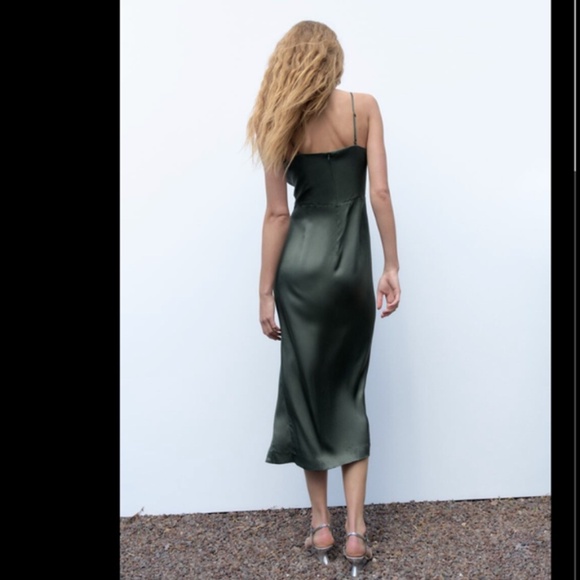 💚 SLIT SATIN EFFECT DRESS - Picture 4 of 7